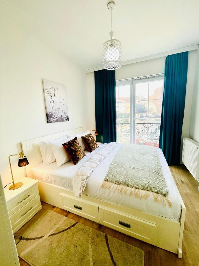 4 Llullat - City Center Apartment Pristina Eksteriør bilde