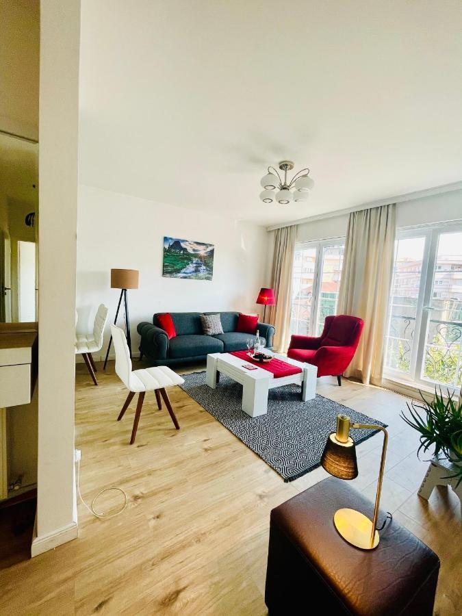4 Llullat - City Center Apartment Pristina Eksteriør bilde