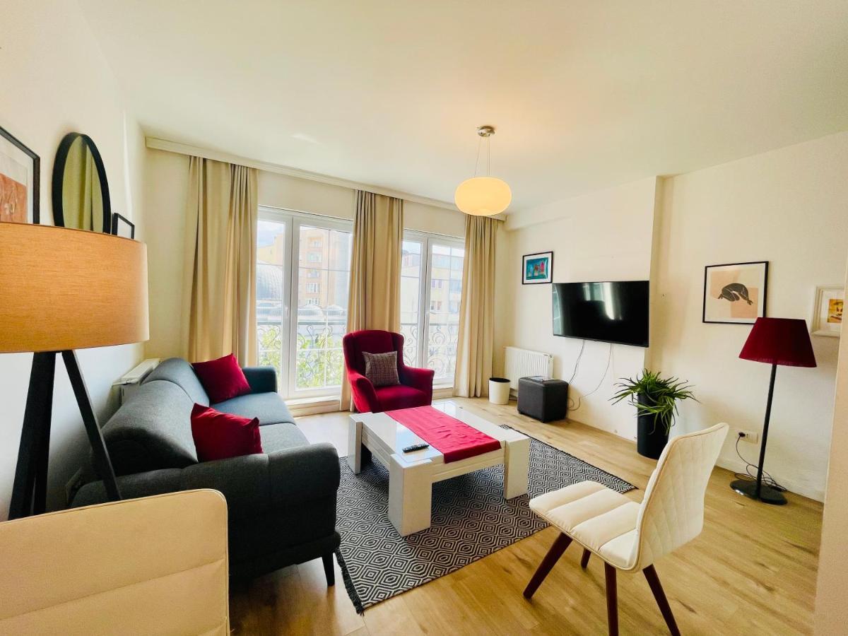 4 Llullat - City Center Apartment Pristina Eksteriør bilde